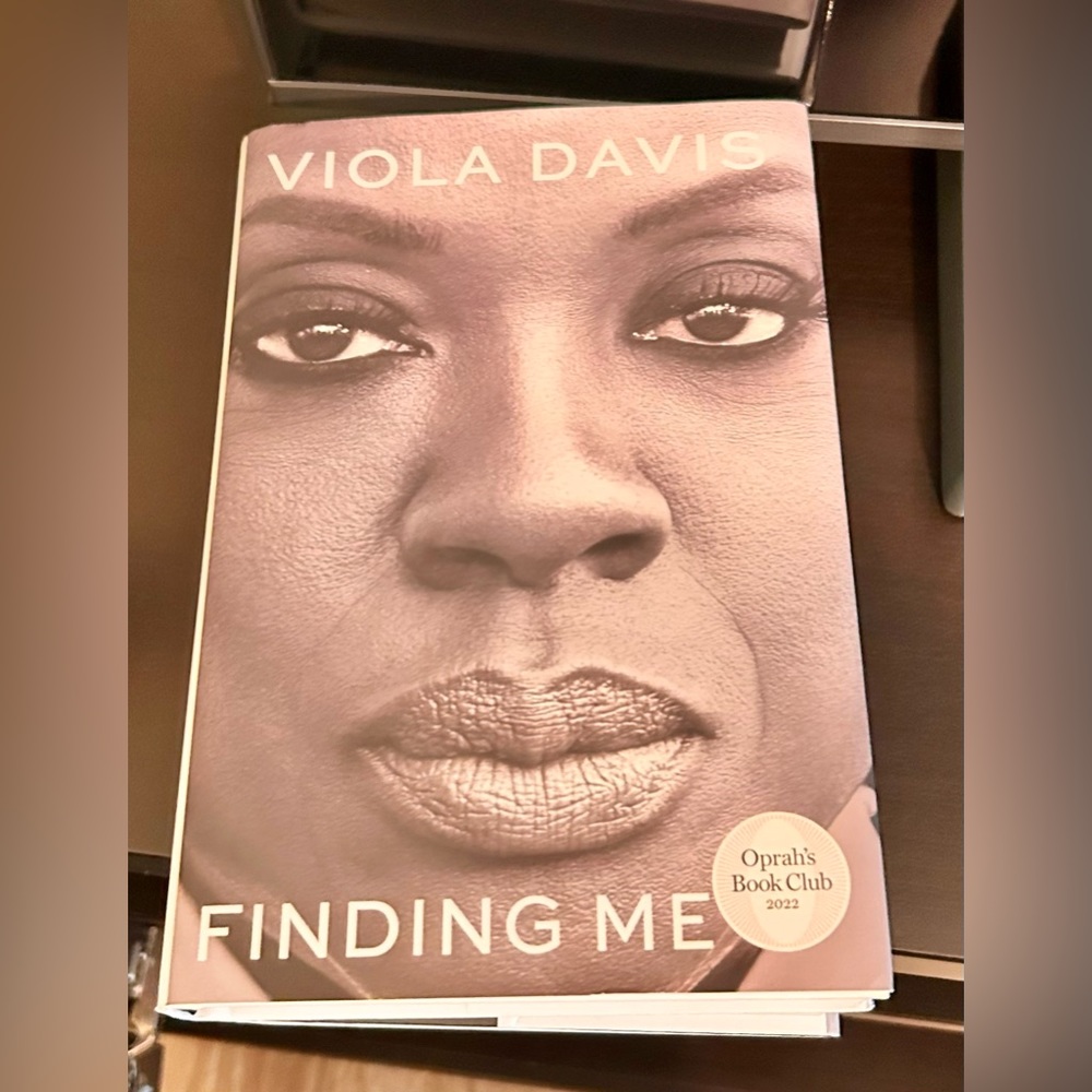 Viola Davis Biography book Finding Me